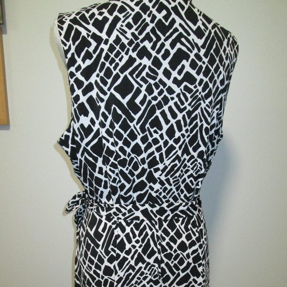 Studio One NY Chic Black & White Sleeveless Ruffle Midi Dress - Picture 8 of 8